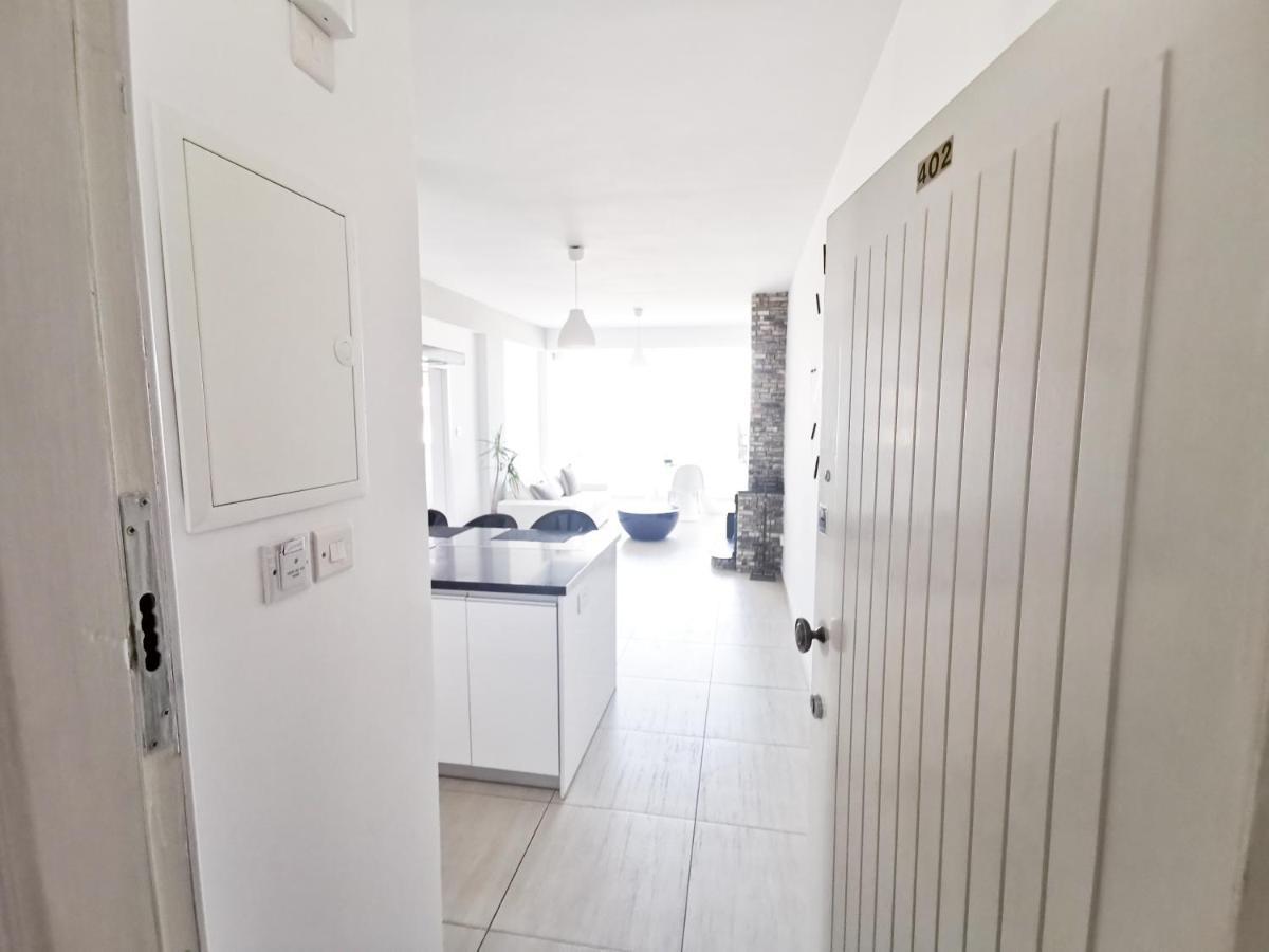 Mackenzie Seaview Paradise Larnaca Exterior photo